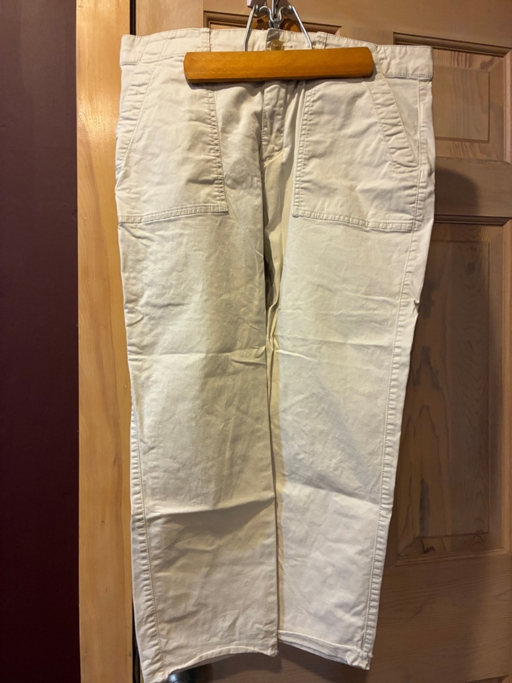 GAP Women's Cream Chinos with Front Patch Pockets